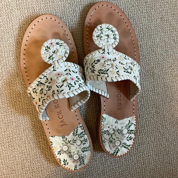 Jack Rogers Shoes - Jack Rogers floral sandals size 6m, very lightly used